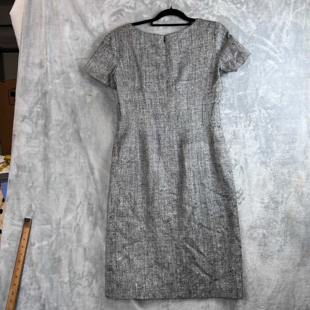 Neiman Marcus Grey Tweed Sheath Dress Metallic Short Sleeve Side Slit Size 6 - Picture 10 of 11